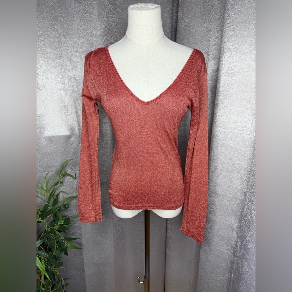 Michael Stars Women’s Red Metallic V-Neck Long Sleeve Tee One Size Fits All Most